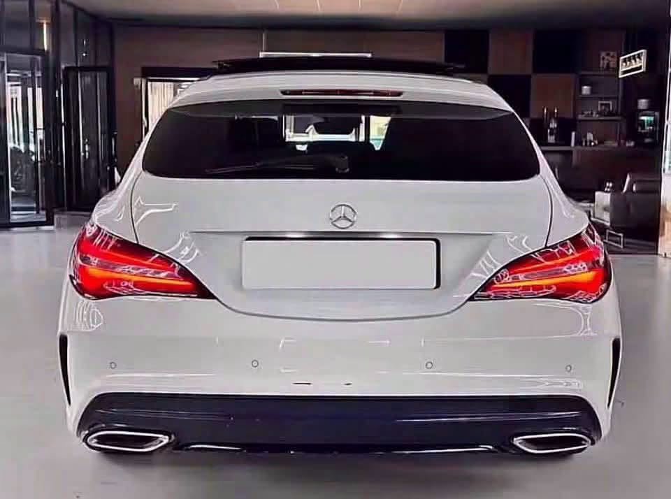 Mercedes-Benz CLA 220 d Shooting Brake AMG Line - image 26