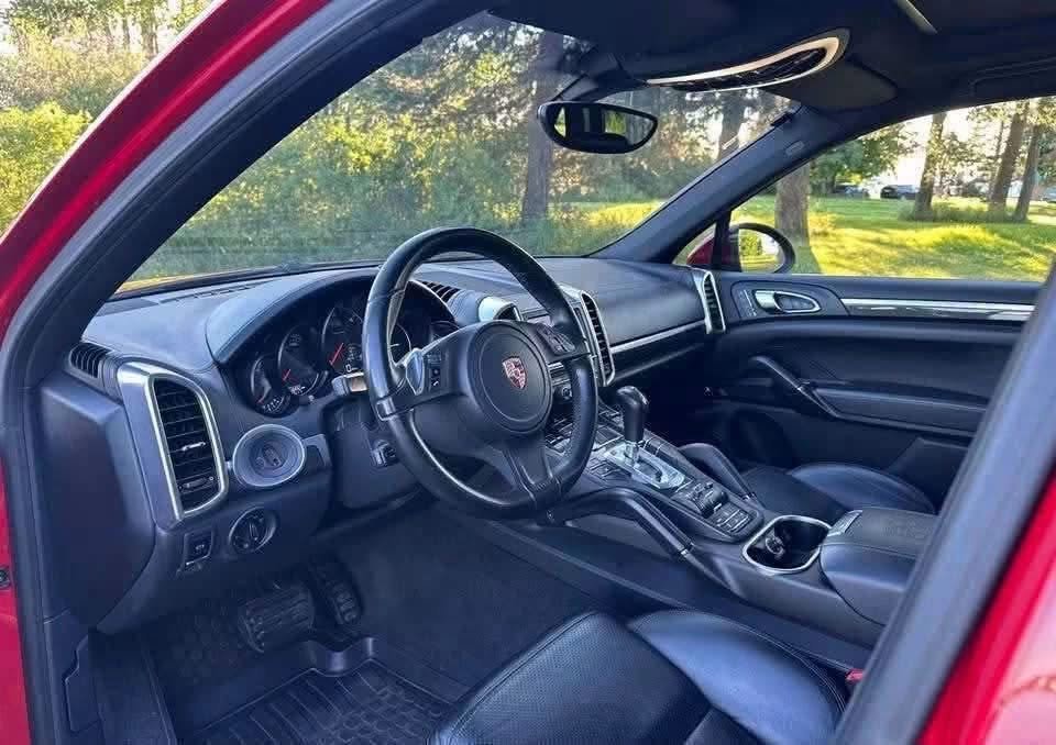 Porsche Cayenne Diesel Tiptronic S - image 8