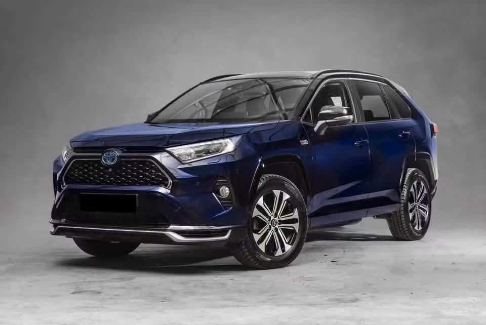 Toyota RAV4 PHEV AWD Executive - image 14