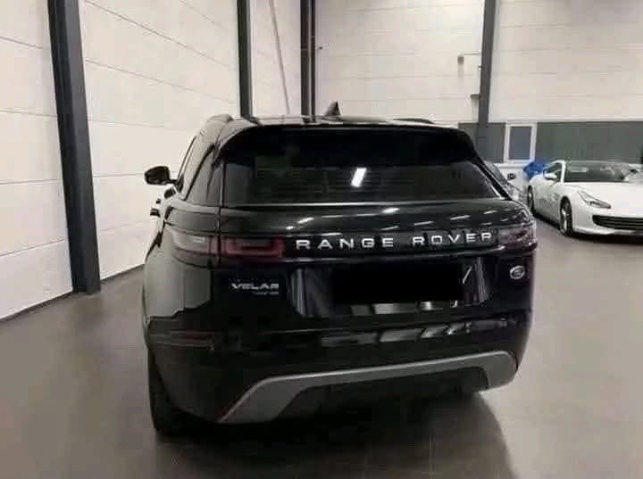 Range Rover Velar P 300 - image 3