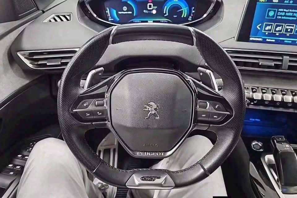 Peugeot 3008 GT Line Hybride Plug-in - image 16