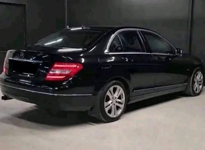 Mercedes-Benz C200 CDI Avantgarde - image 3