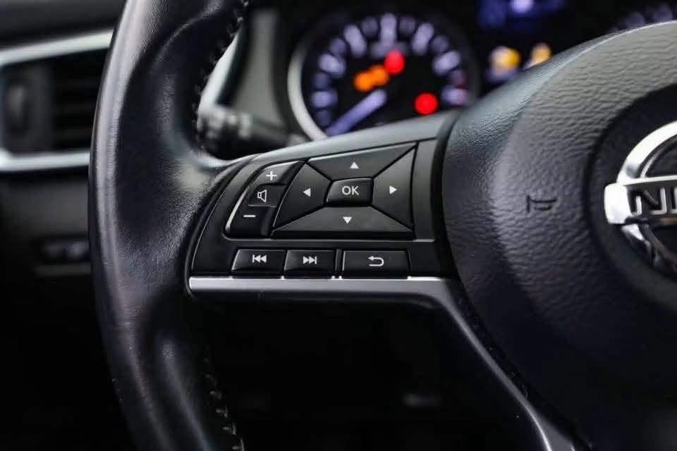 Nissan Qashqai 1.2 DIG-T Tekna - image 12