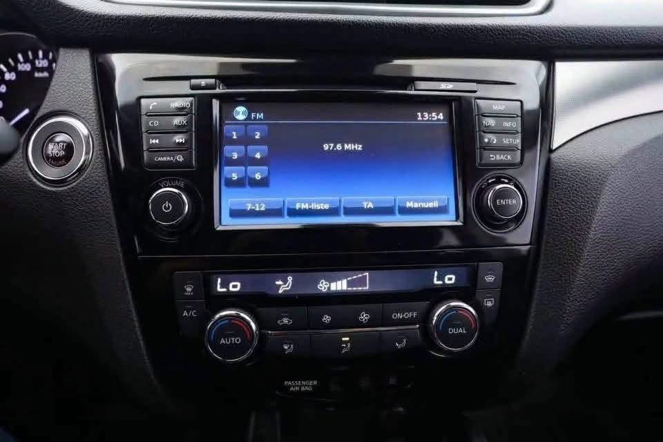 Nissan Qashqai 1.2 DIG-T Tekna - image 13