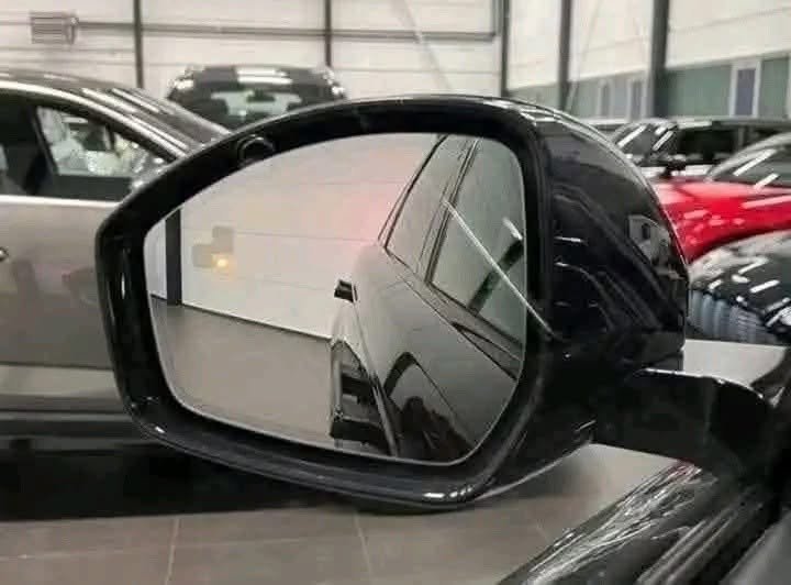 Range Rover Velar P 300 - image 8