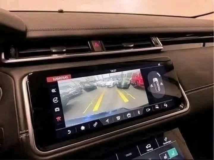 Range Rover Velar P 300 - image 10