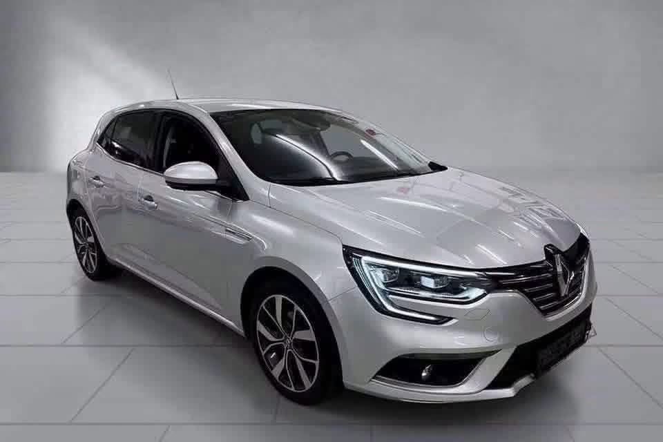Renault Mégane E-Tech L1 - image 13