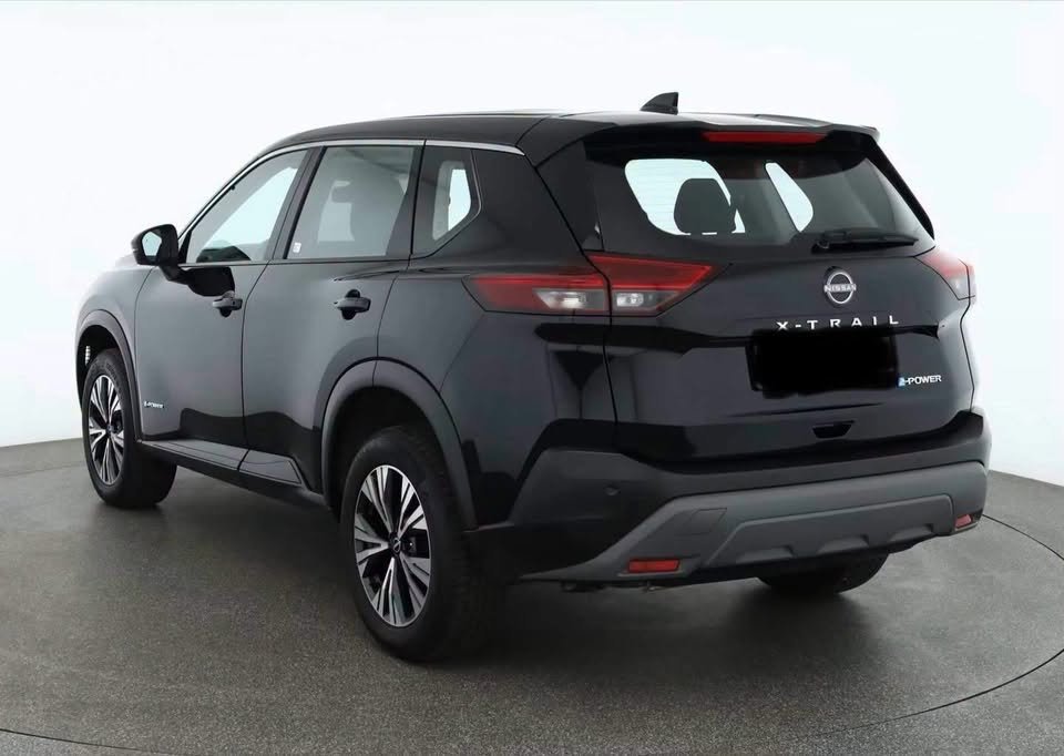 Nissan X-Trail Acenta - image 23