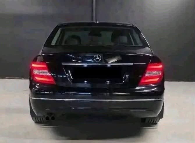 Mercedes-Benz C200 CDI Avantgarde - image 7