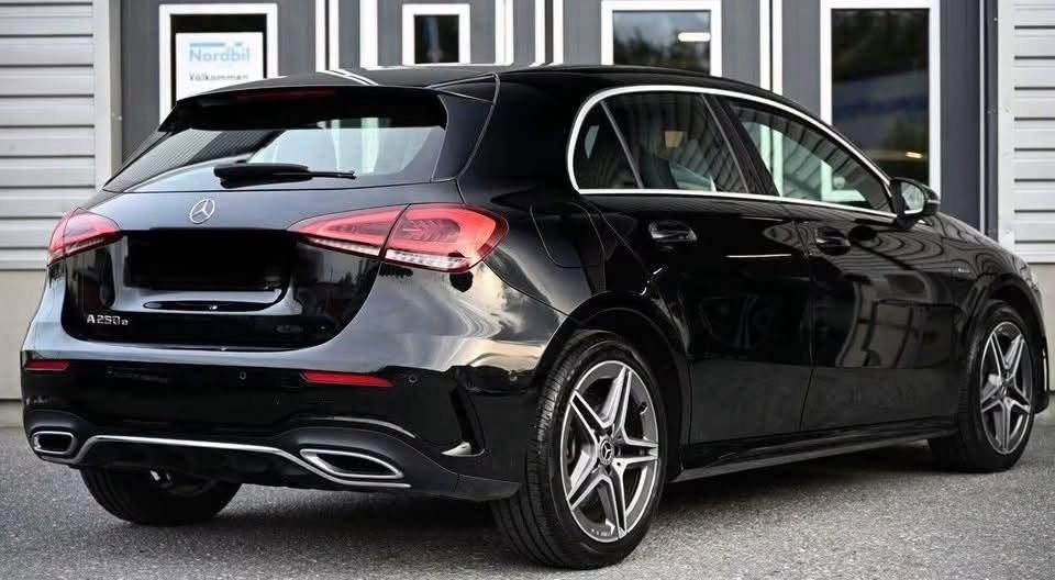 Mercedes-Benz A 250e AMG - image 11