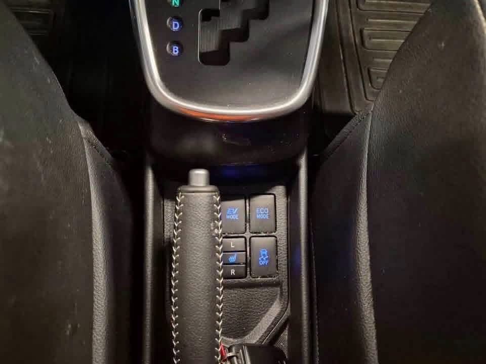 Toyota Yaris Hybride - image 14