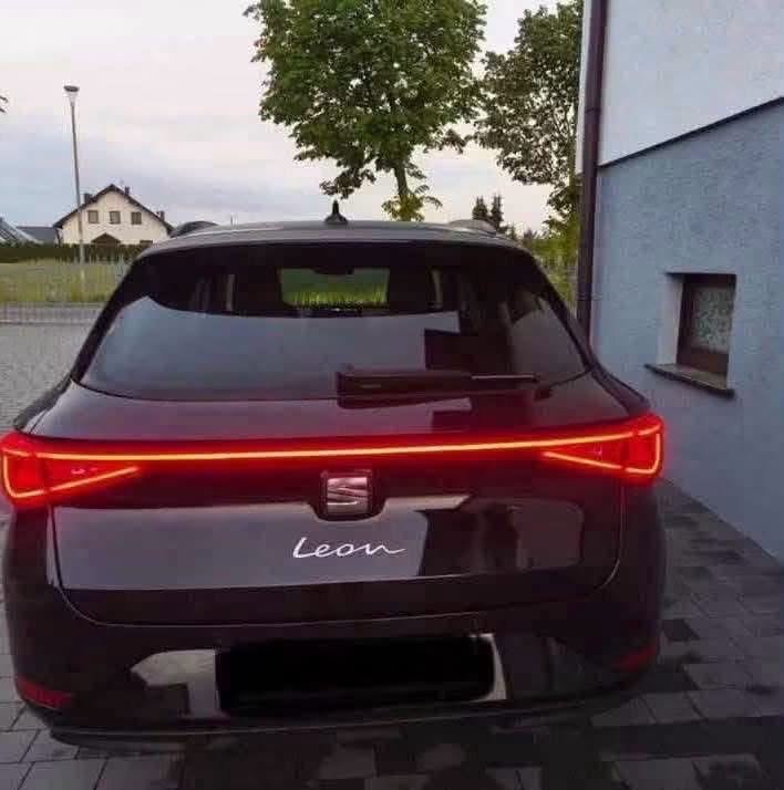 SEAT Leon 1.5 eTSI - image 9