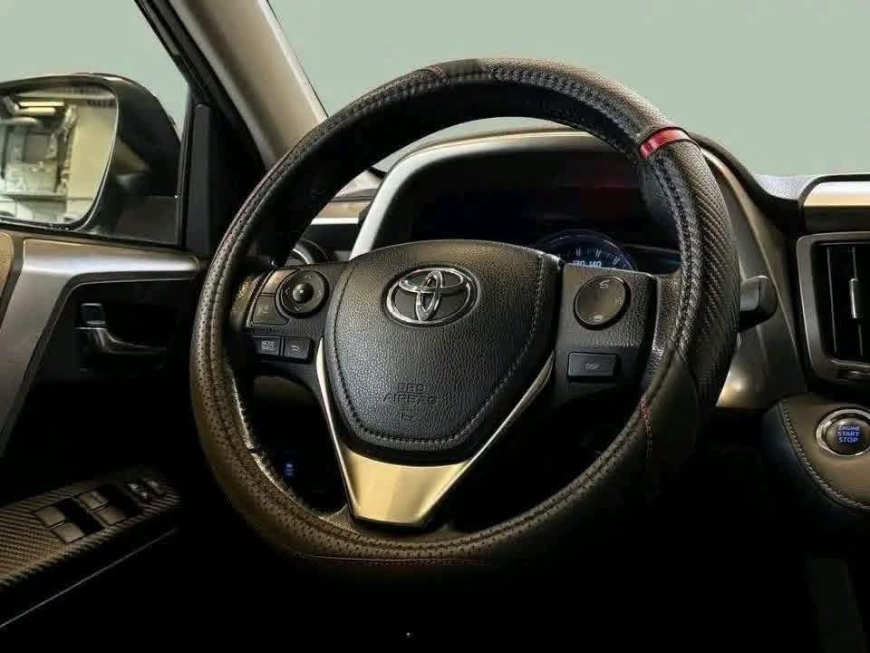 Toyota RAV4 2.0 D-4D AWD Executive - image 5