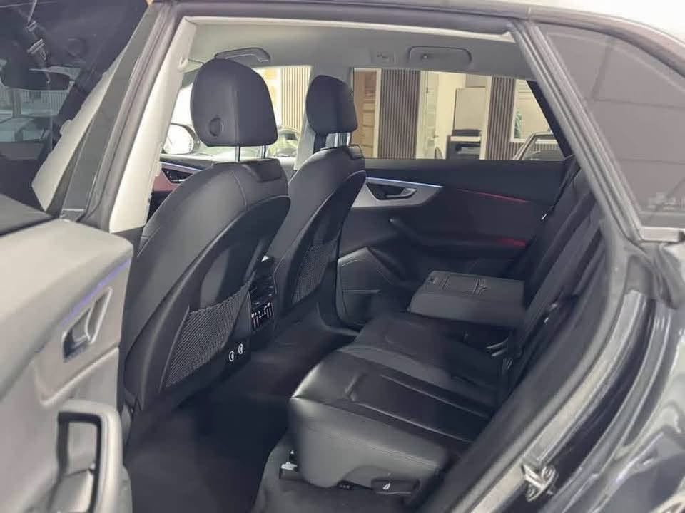 Audi Q8 50 TDI quattro - image 18