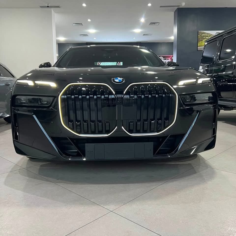 BMW 740d xDrive 2026 — 313 ch