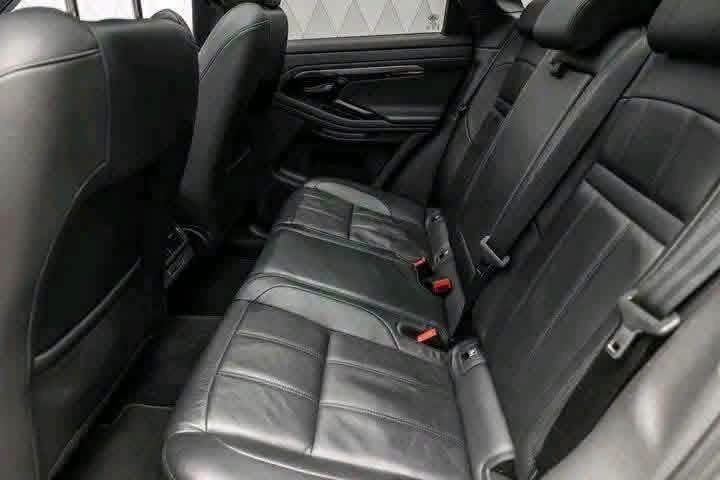 Land Rover Range Rover Evoque P300e AWD R-Dynamic - image 12