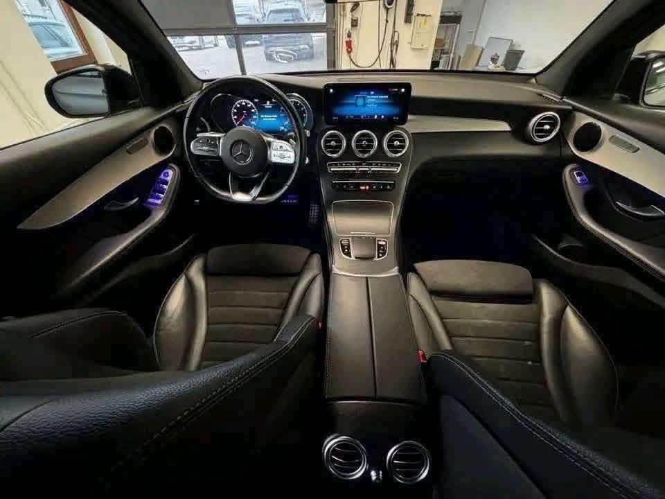 Mercedes-Benz GLC 300 de 4MATIC Coupé - image 8