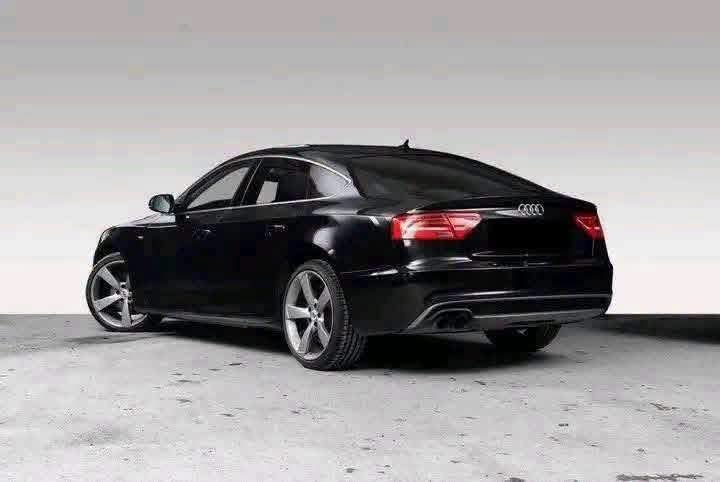 AUDI A5 SPORTBACK 2.0 TDI S-LINE — 2015 - image 3