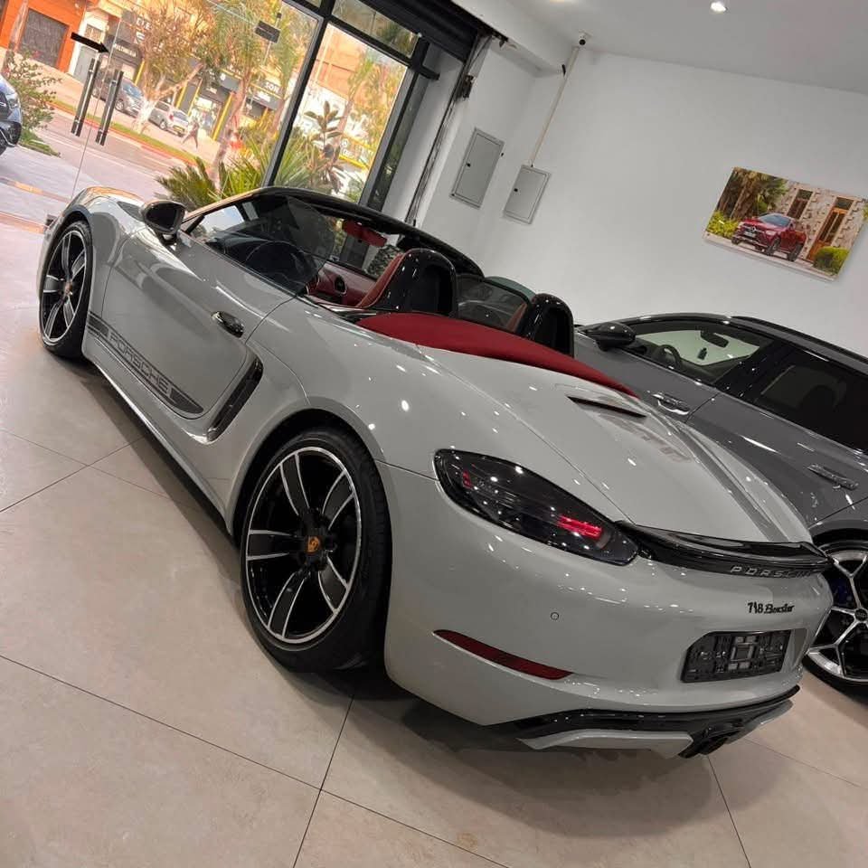 Porsche Boxster - image 8