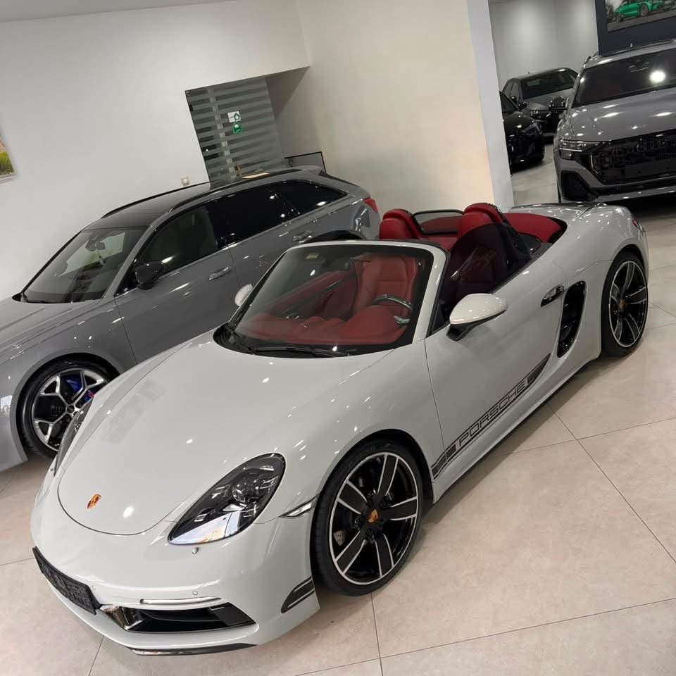 Porsche Boxster - image 9