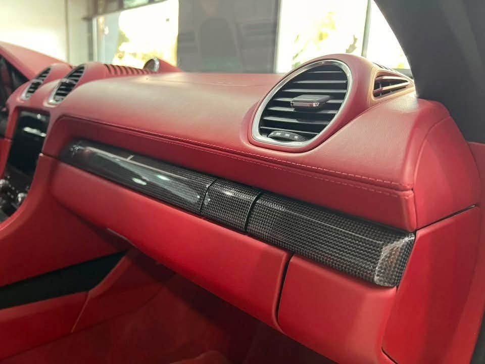 Porsche Boxster - image 23