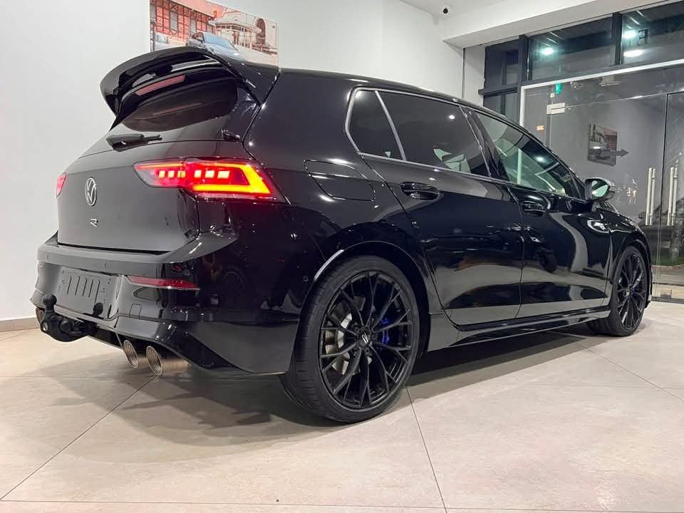 Volkswagen Golf R — 2025 - image 8