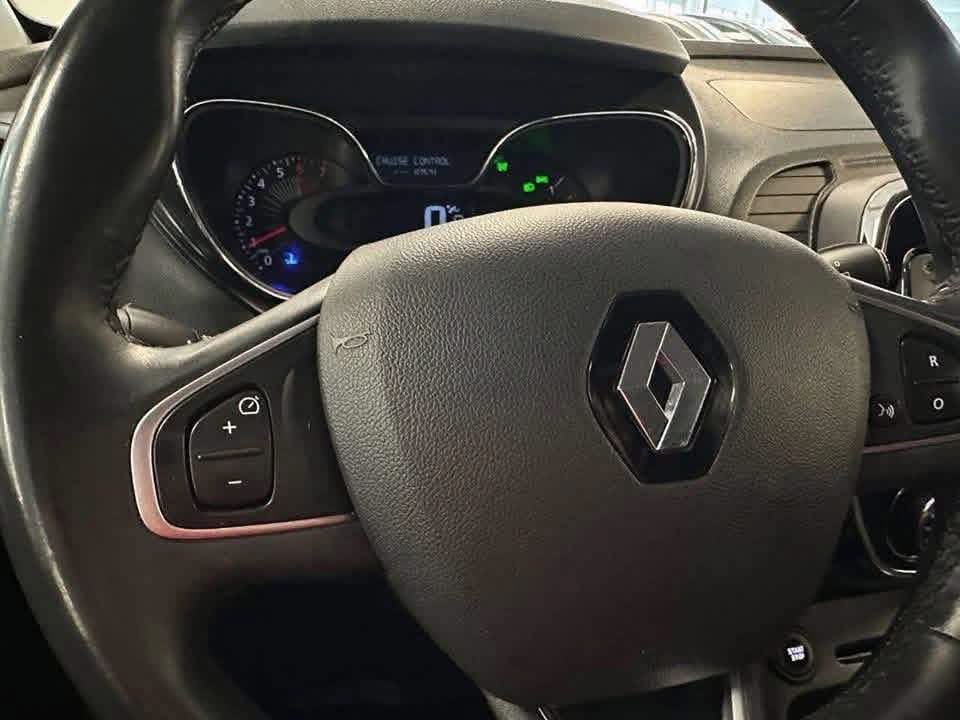 Renault Captur — 2016 - image 8