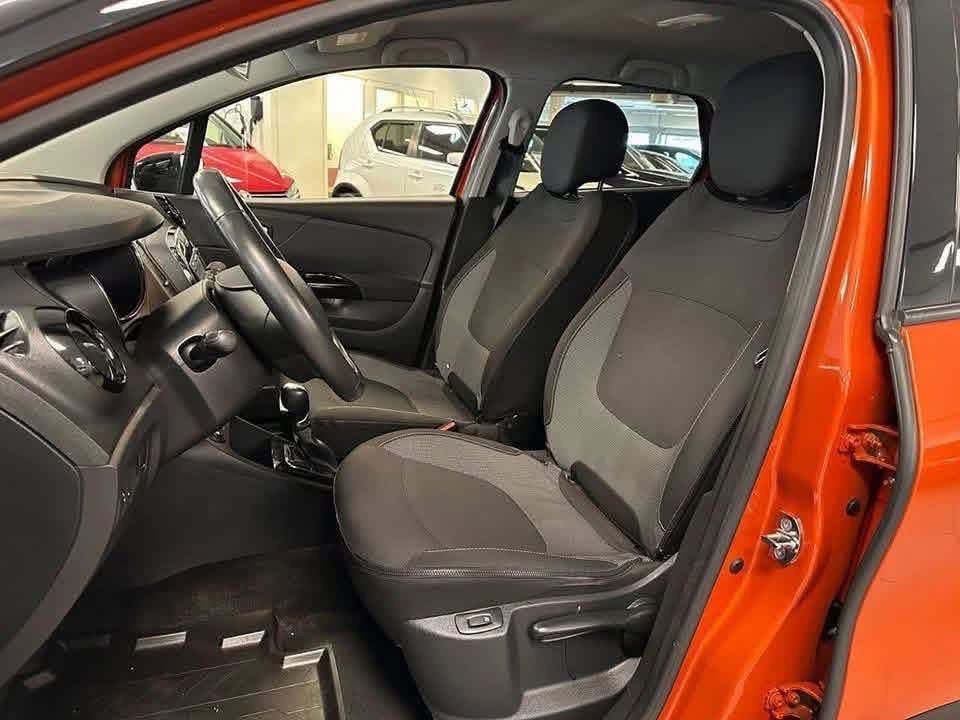Renault Captur — 2016 - image 23