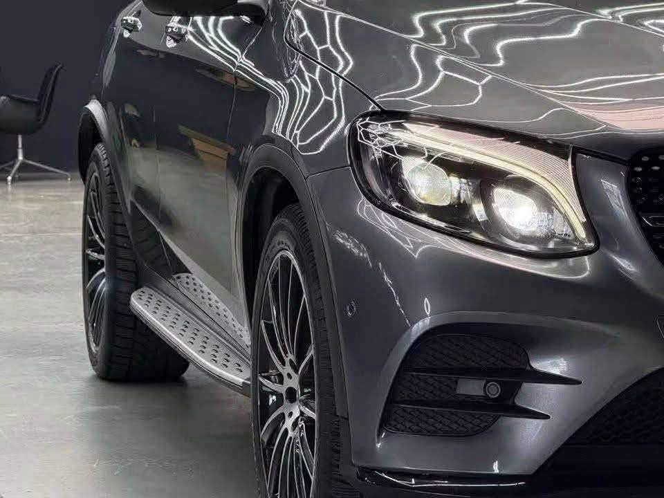 Mercedes-Benz GLC 250 d Coupé 4MATIC AMG - image 3
