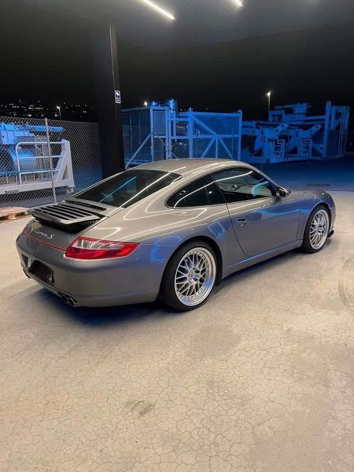 Porsche 911 (997) Carrera S Coupé - image 4