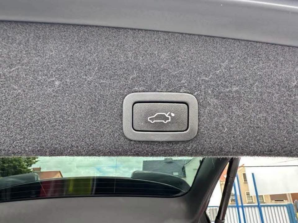 Volvo XC60 Summum AWD - image 16
