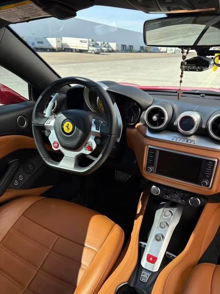 Ferrari California T - image 5