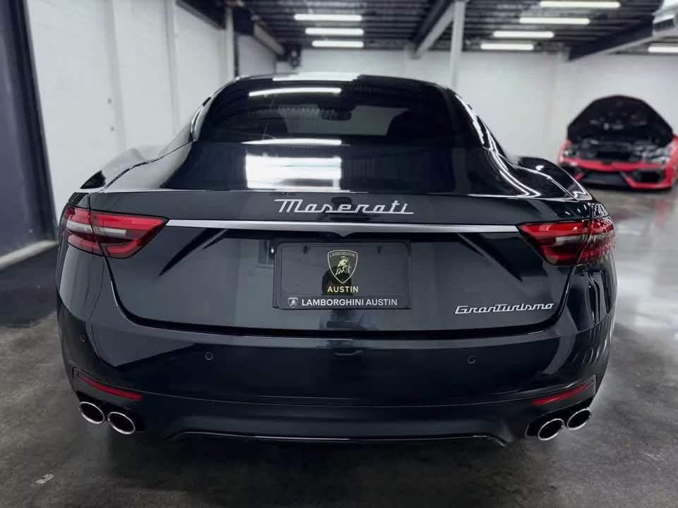Maserati GranTurismo Modena - image 8
