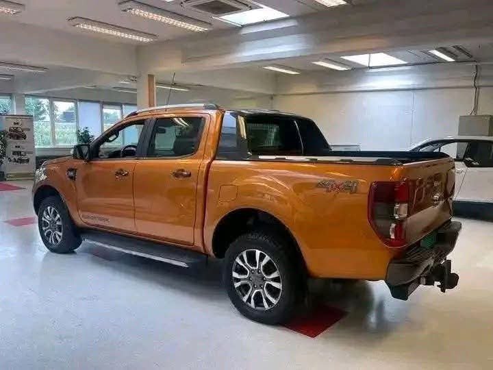 Ford Ranger Wildtrak - image 2