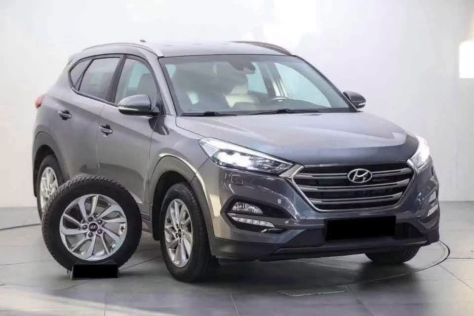 Hyundai Tucson 1.7 CRDi - image 2