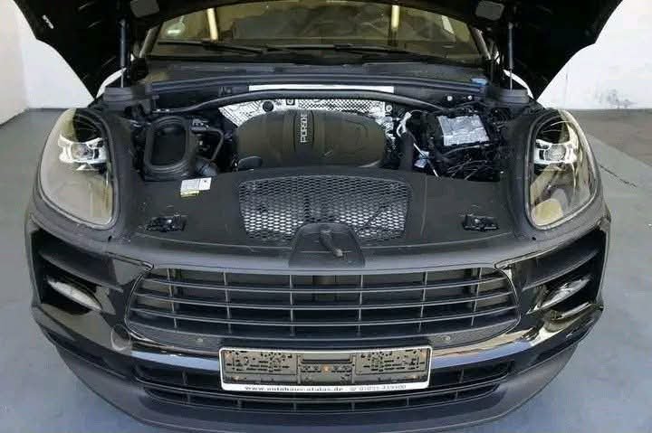 Porsche Macan NAVIPLUS-SHZ-FULL - image 9
