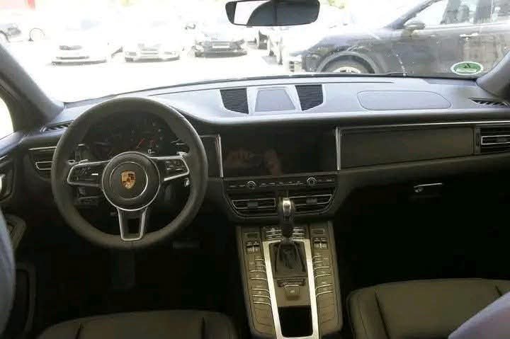 Porsche Macan NAVIPLUS-SHZ-FULL - image 10