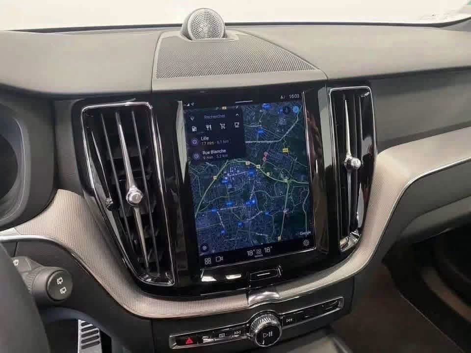 Volvo XC60 - image 7