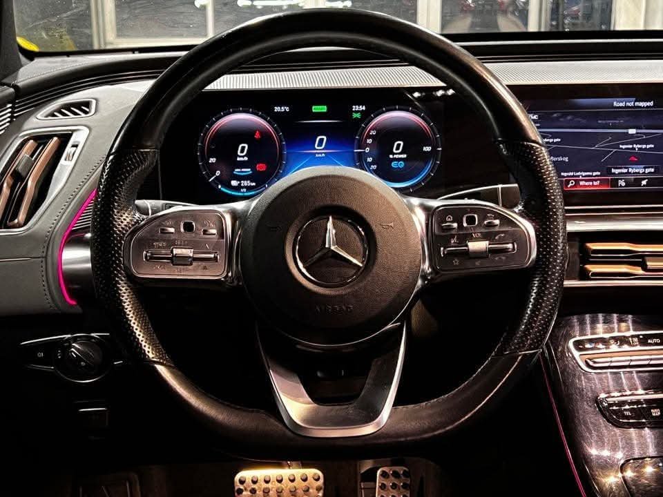 Mercedes-Benz EQC 400 4MATIC - image 24