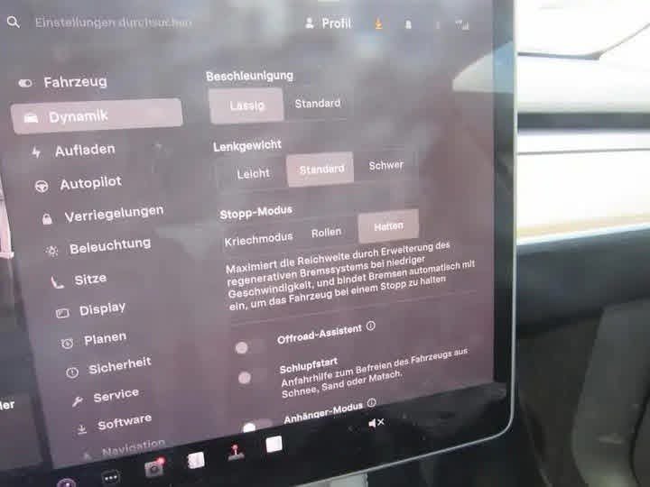 Tesla Model Y Long Range AWD - image 23