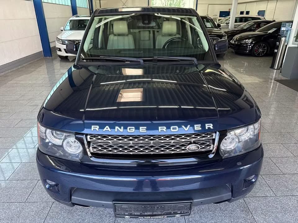 Land Rover Range Rover Sport.