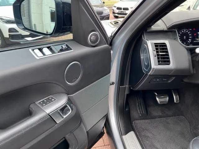 Land Rover Range Rover Sport HSE - image 10
