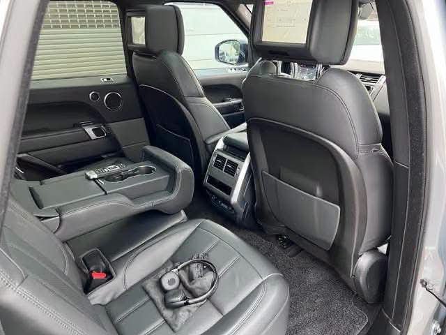 Land Rover Range Rover Sport HSE - image 25