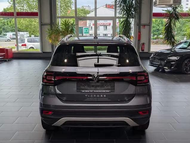 Volkswagen T-Cross - image 4