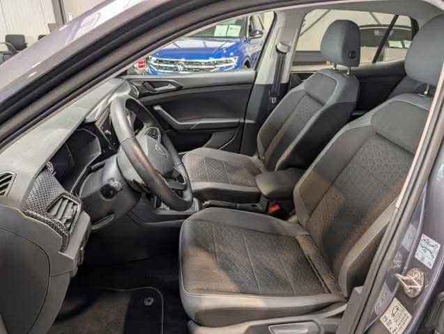 Volkswagen T-Cross - image 8