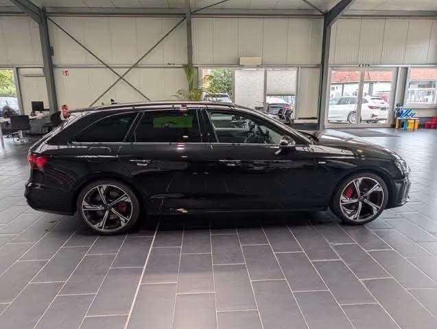 Audi A4 Avant - image 8