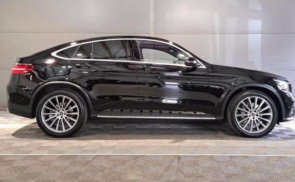 Mercedes-Benz GLC 250 Coupé 4MATIC AMG - image 4