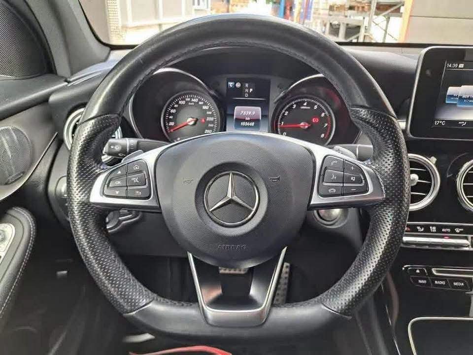 Mercedes-Benz GLC 250 Coupé 4MATIC AMG - image 5