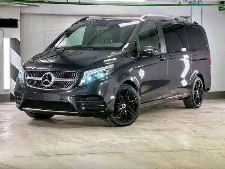 Mercedes-Benz V-Class 300 d Long II - image 2