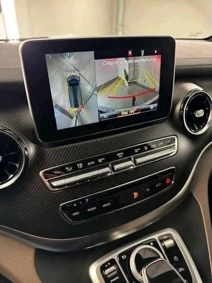Mercedes-Benz V-Class 300 d Long II - image 18